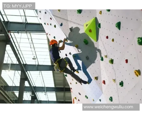 深圳攀岩队的奋斗与荣耀：一段不屈不挠的攀登之旅纪实