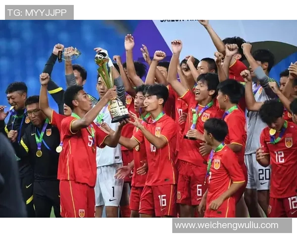 2010东亚杯中国队与日本队激战回顾及精彩瞬间分析